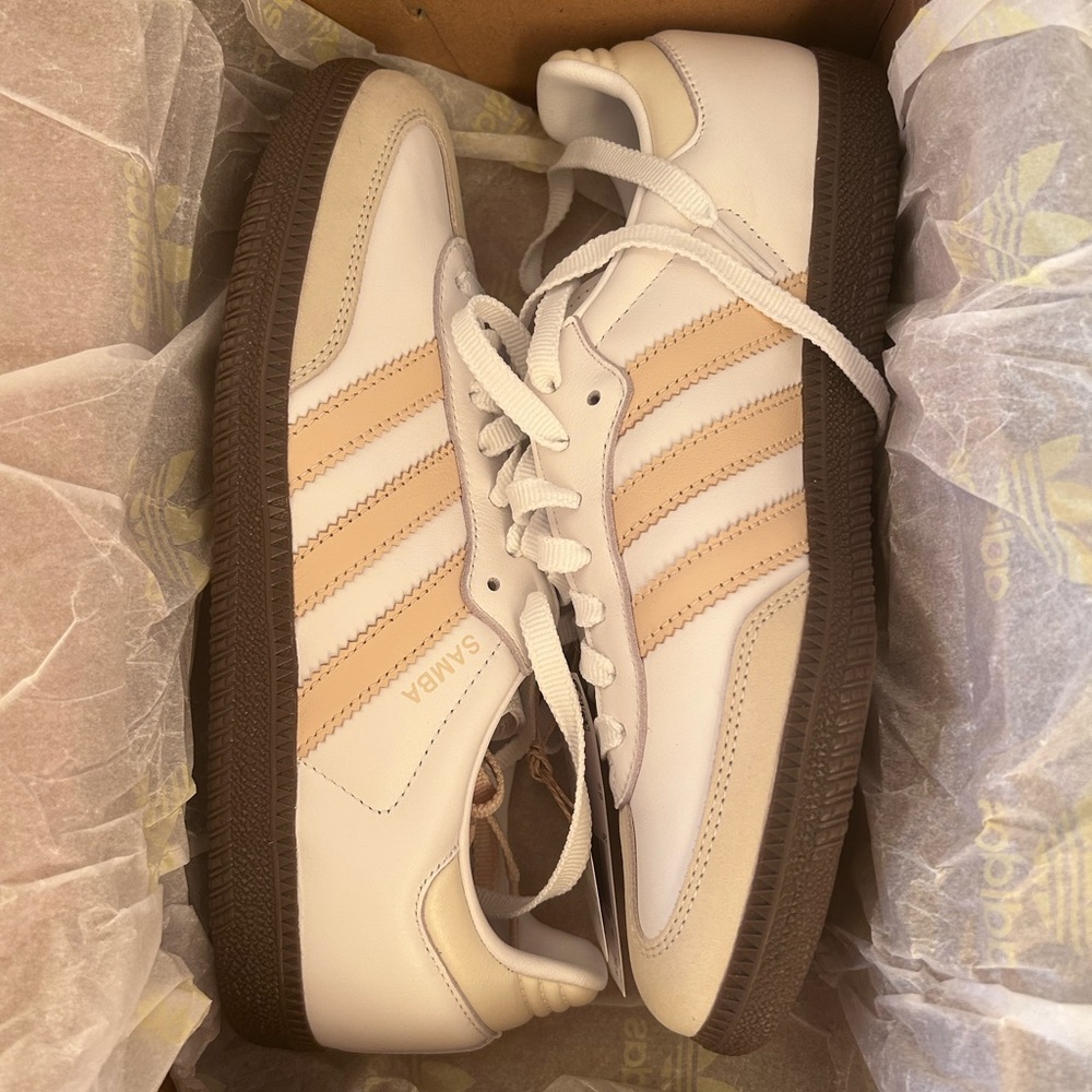 NWT Adidas Samba OG Athletic Sneaker White/Sand Strata / Off White Women’s Sz 8 - Picture 14 of 14